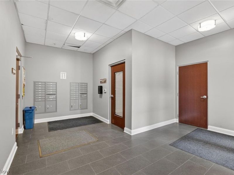65 E College Street, Unit 203, Oberlin, OH 44074 Photo 4