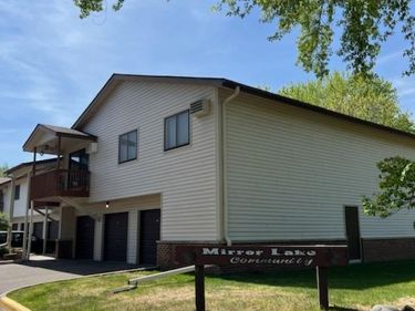 4004 Foss Road, Unit 102, Saint Anthony, MN 55421