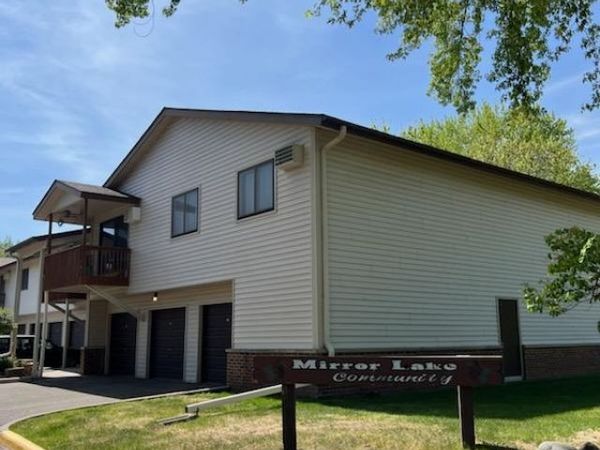 4004 Foss Road, Unit 102, Saint Anthony, MN 55421