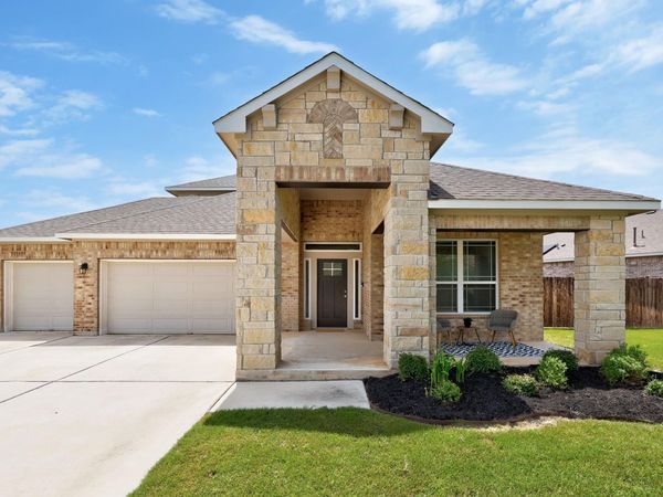 2413 Star Hill Ranch ST, Georgetown, TX 78628