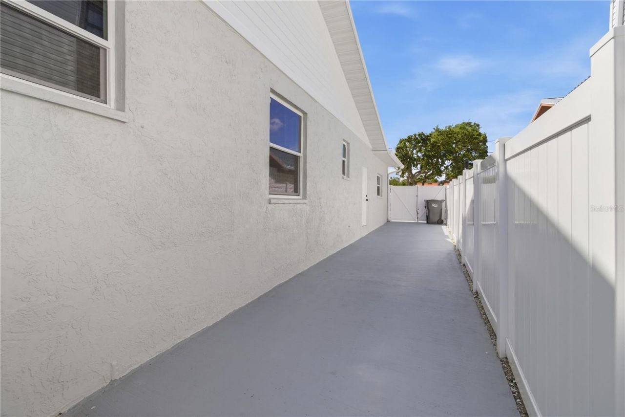 4219 2nd Avenue Ne, Bradenton, FL 34208 Photo