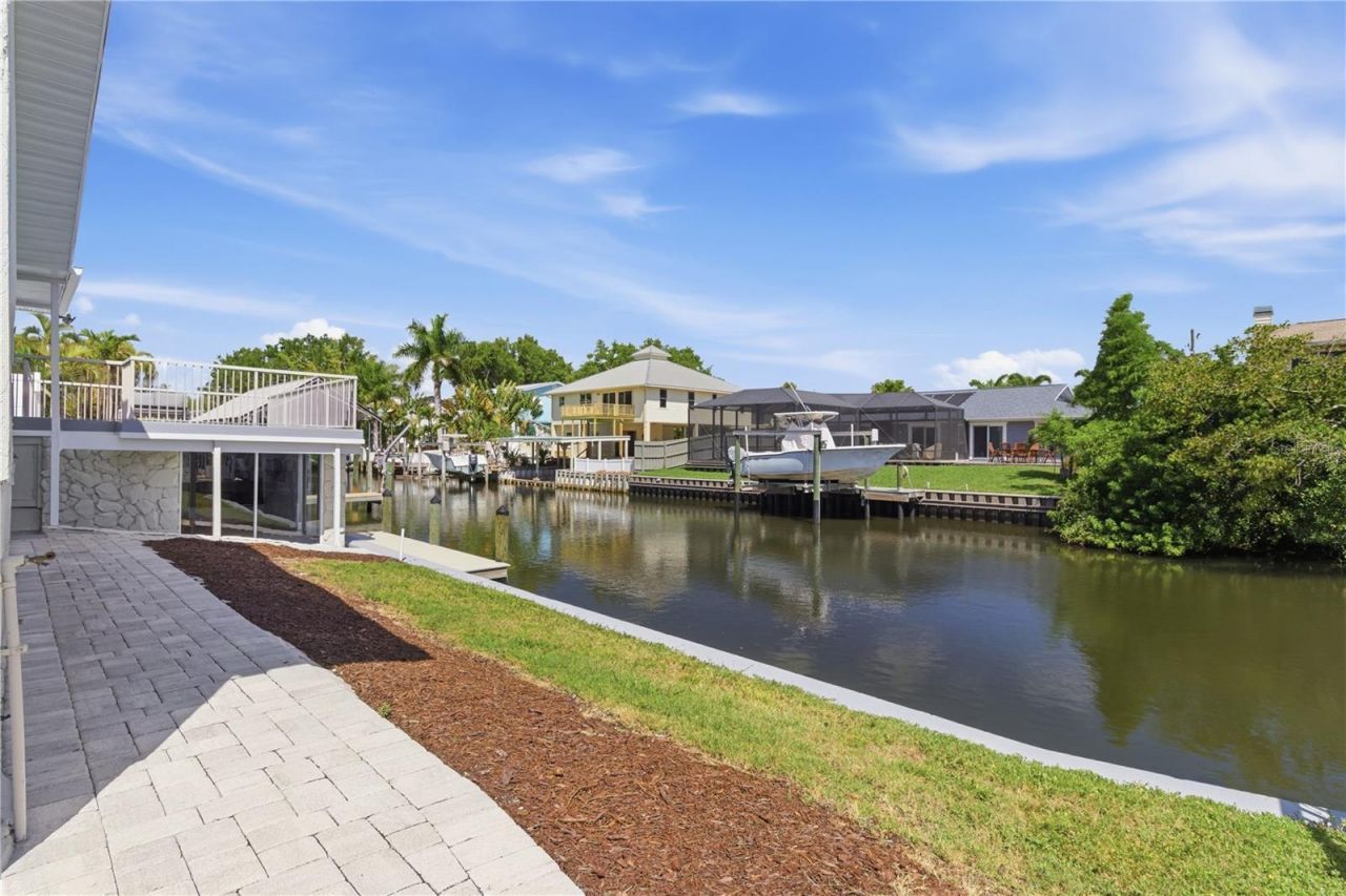 4219 2nd Avenue Ne, Bradenton, FL 34208 Photo