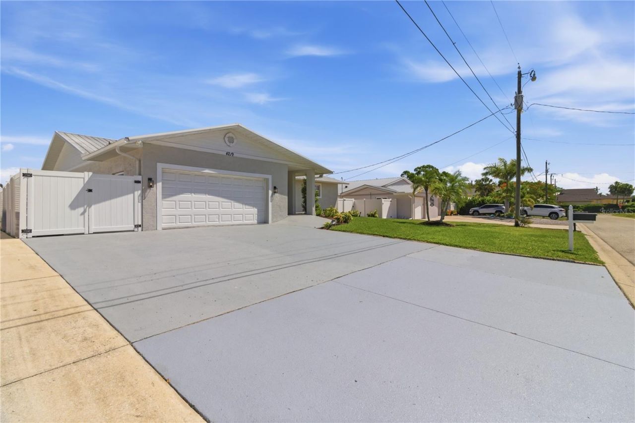 4219 2nd Avenue Ne, Bradenton, FL 34208 Photo