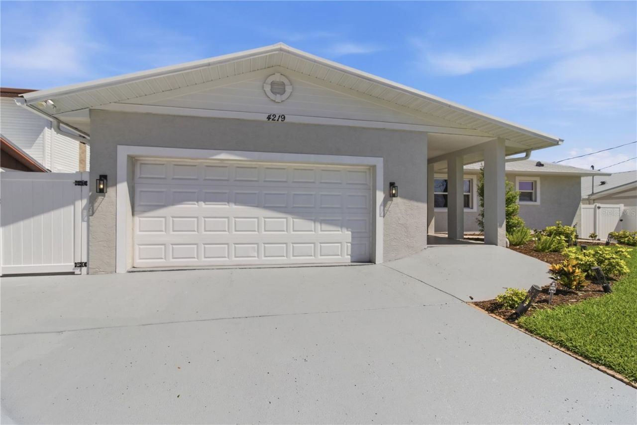 4219 2nd Avenue Ne, Bradenton, FL 34208 Photo