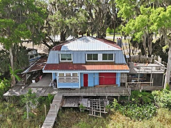 400 LAKESHORE DRIVE , EUSTIS, FL 32726