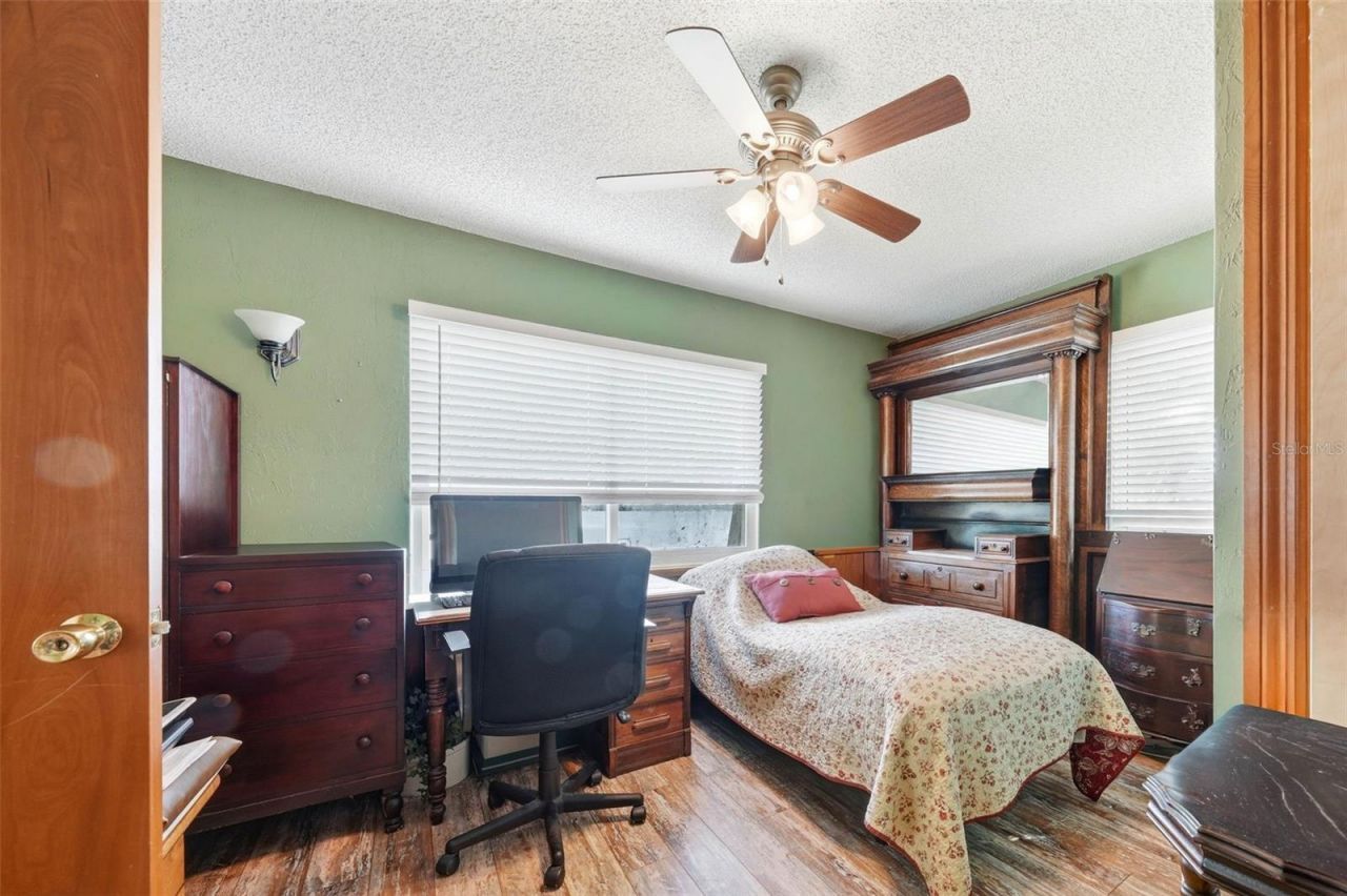 400 Lakeshore Drive, Eustis, FL 32726 Photo