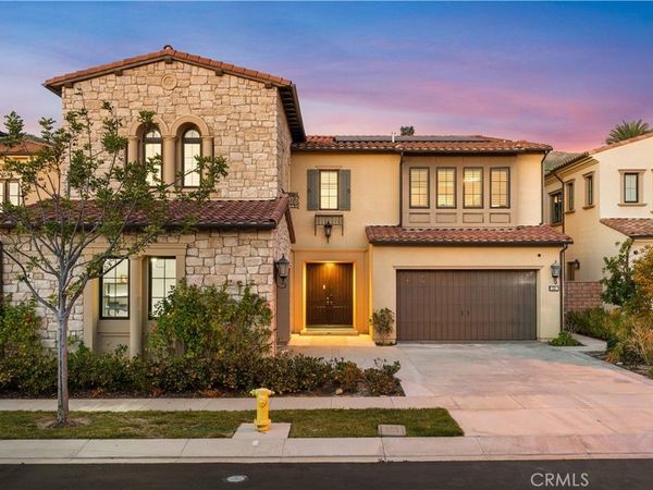 221 Clear Fls, Irvine, CA 92602