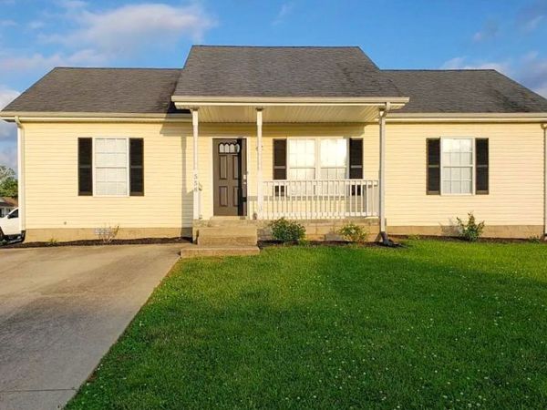 558 Oakmont Dr , Clarksville, TN 37042