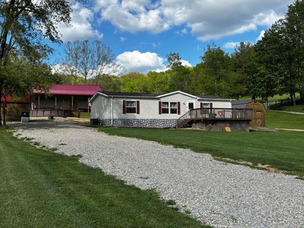 4230 Dragoo Road, Nashport, OH 43830