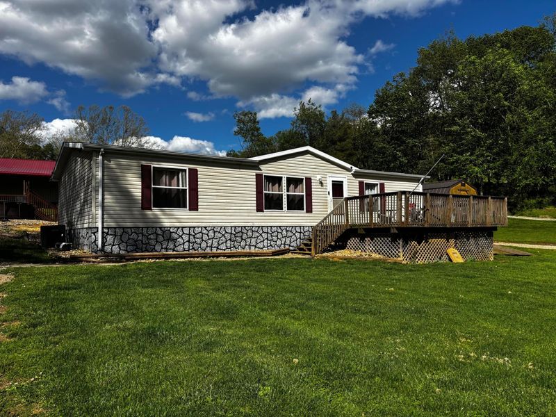 4230 Dragoo Road, Nashport, OH 43830 Photo 2