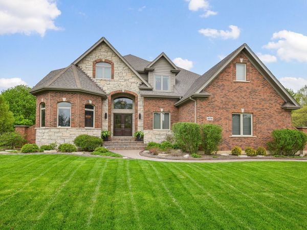 3N706 Herman Melville Lane , St. Charles, IL 60175