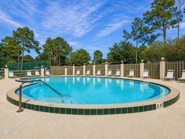 7701 BAYMEADOWS Circle W, Unit 1077, Jacksonville, FL 32256