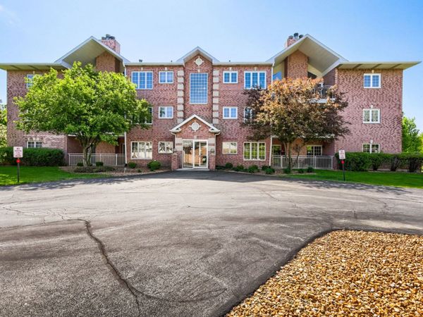 11535 Settlers Pond Way , Unit 2C, Orland Park, IL 60467
