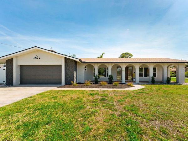 140 88TH AVENUE NE, ST PETERSBURG, FL 33702