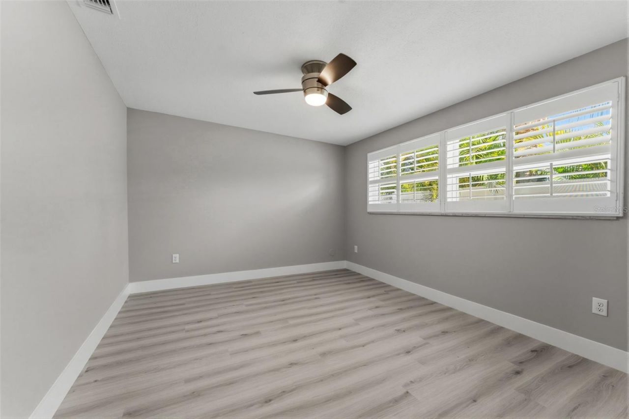 140 88th Avenue Ne, Saint Petersburg, FL 33702 Photo