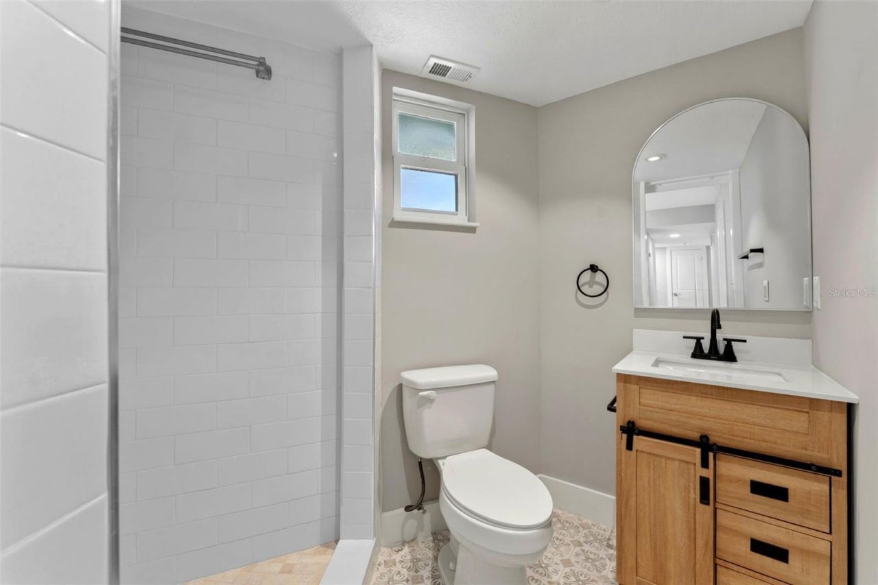 140 88th Avenue Ne, Saint Petersburg, FL 33702 Photo