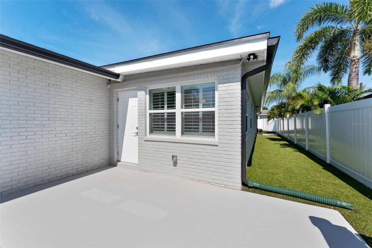 140 88th Avenue Ne, Saint Petersburg, FL 33702 Photo