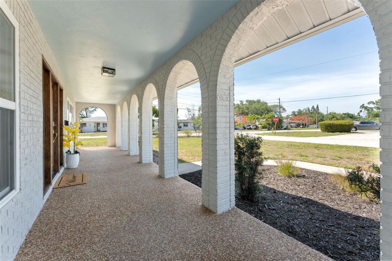 140 88th Avenue Ne, Saint Petersburg, FL 33702 Photo