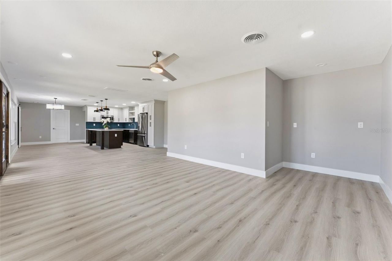 140 88th Avenue Ne, Saint Petersburg, FL 33702 Photo