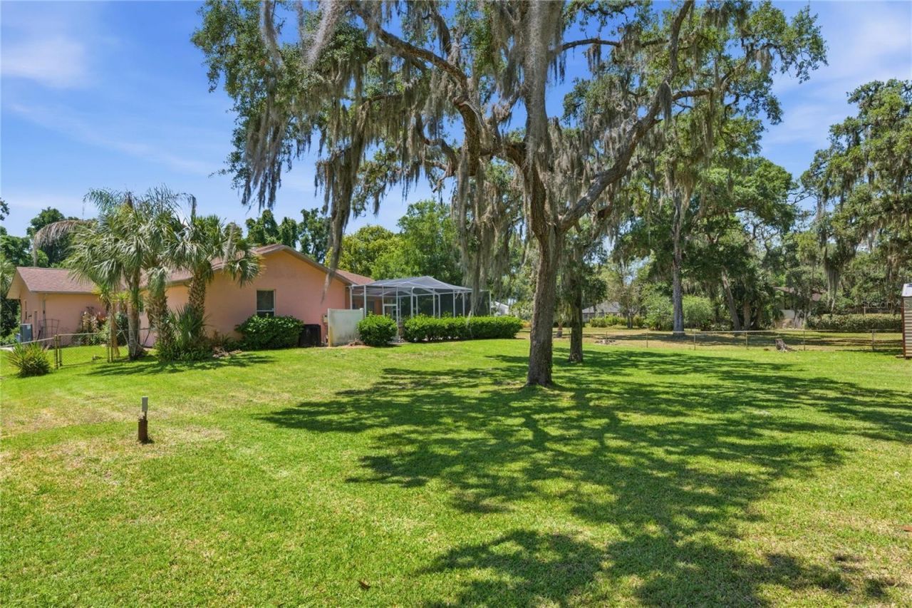 8204 E Fairway Loop , Inverness, FL 34450 Photo