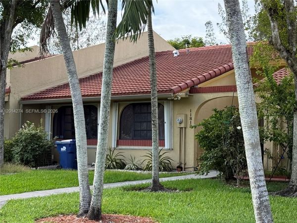 11812 SW 103rd Ln, Miami, FL 33186