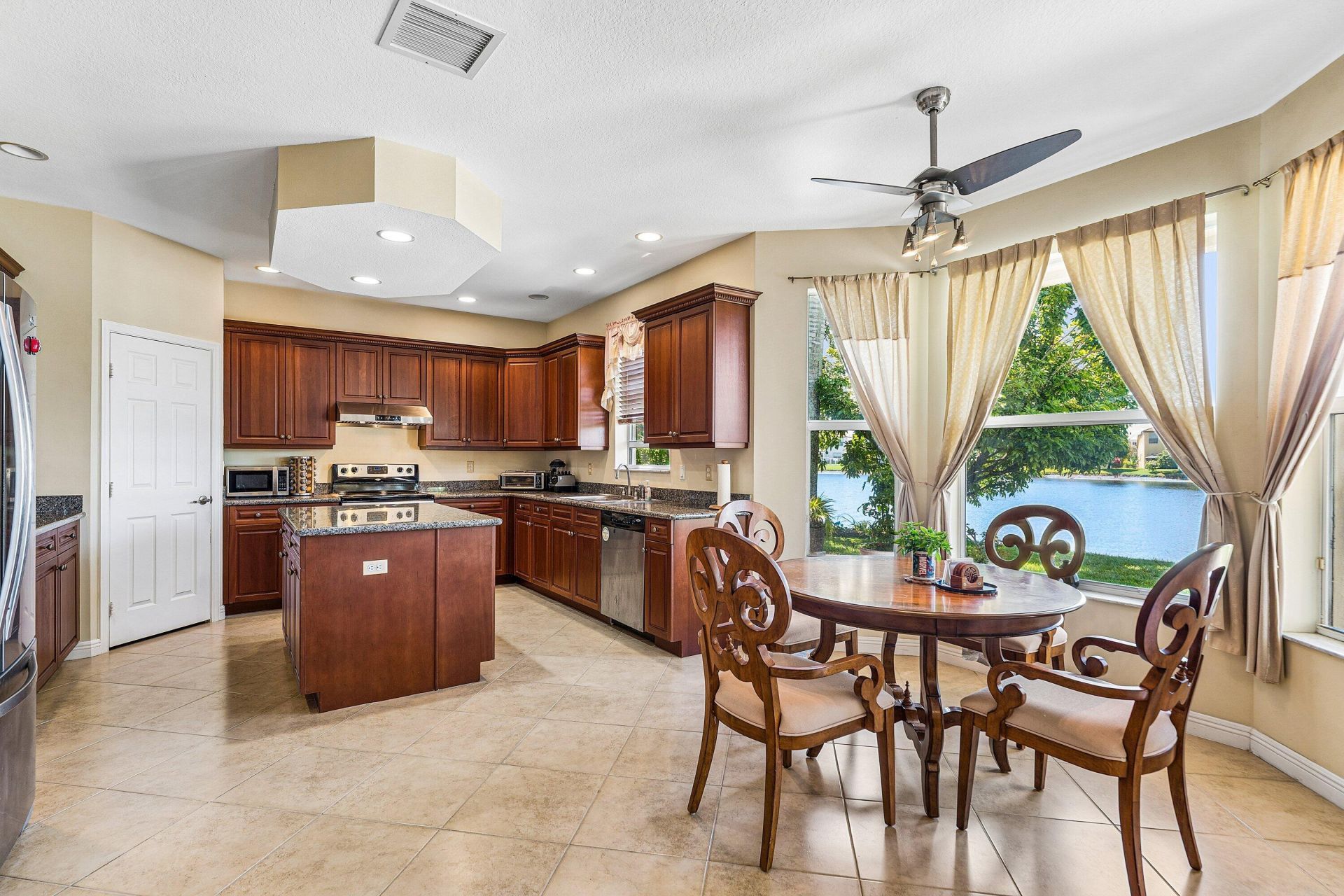 2709 Shaughnessy Drive, Wellington, FL 33414 Photo