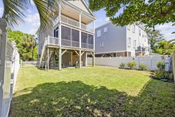 327 A South Willow Dr. photo 4