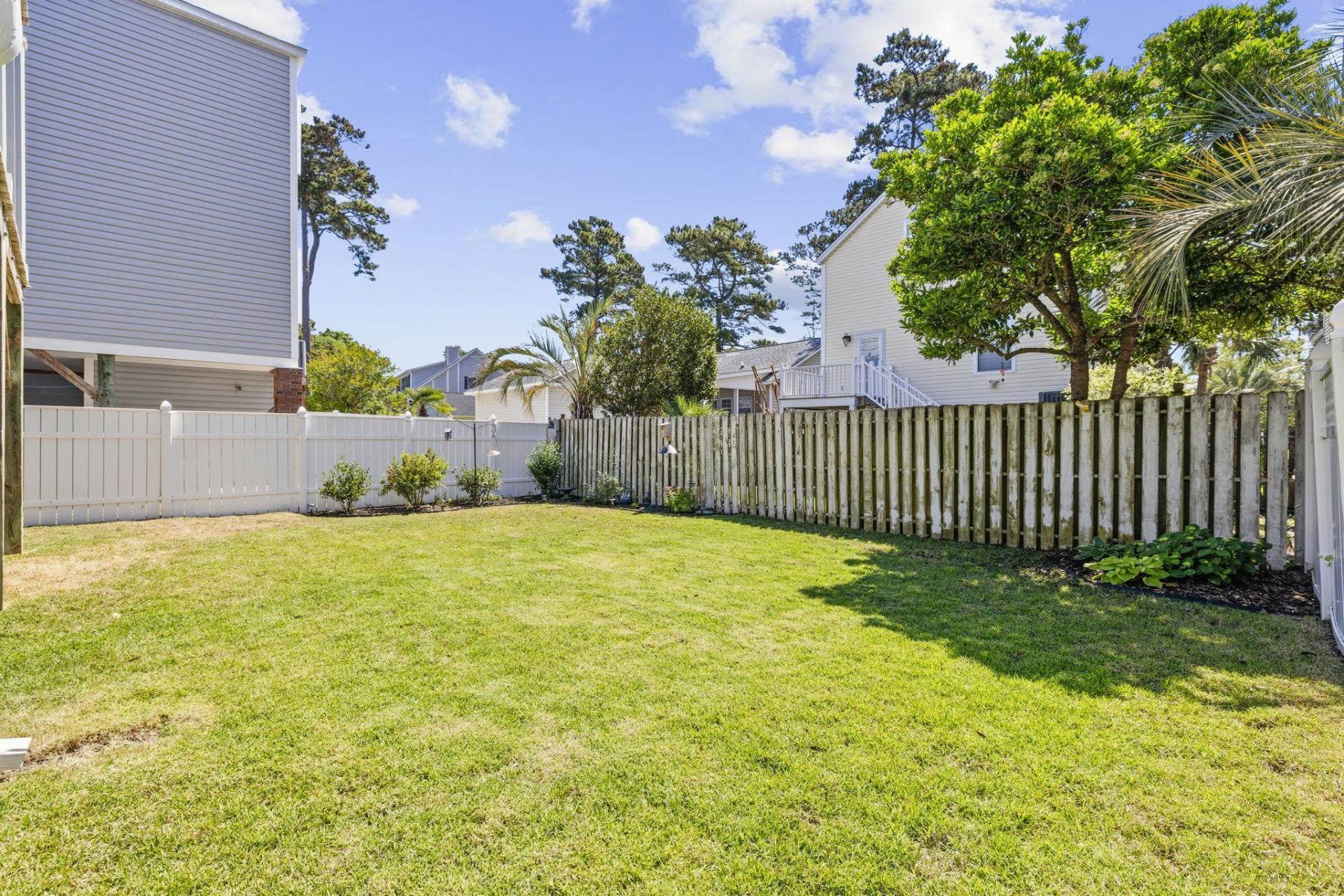 327 A South Willow Dr. Photo 35