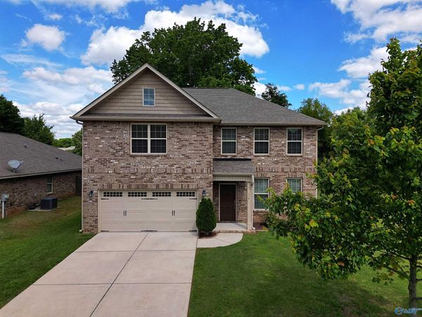 114 Summer Pointe Lane, Madison, AL 35757