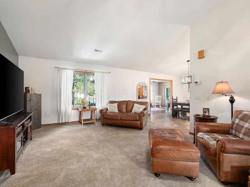 618 Linden Lane, Willard, OH 44890 Photo 6