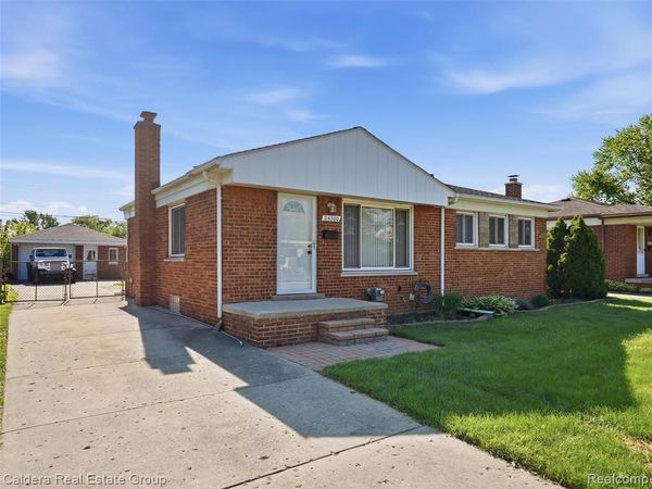 24300 Prairie Lane, Warren, MI 48089