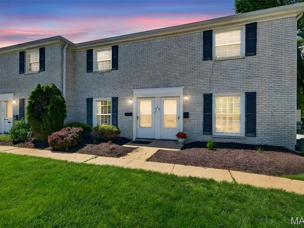 1003 Avenue H, Unincorporated, MO 63125