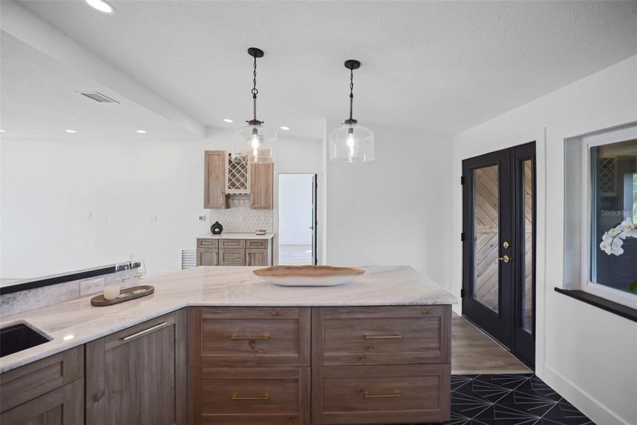 10701 Pine Island Drive , Weeki Wachee, FL 34607 Photo