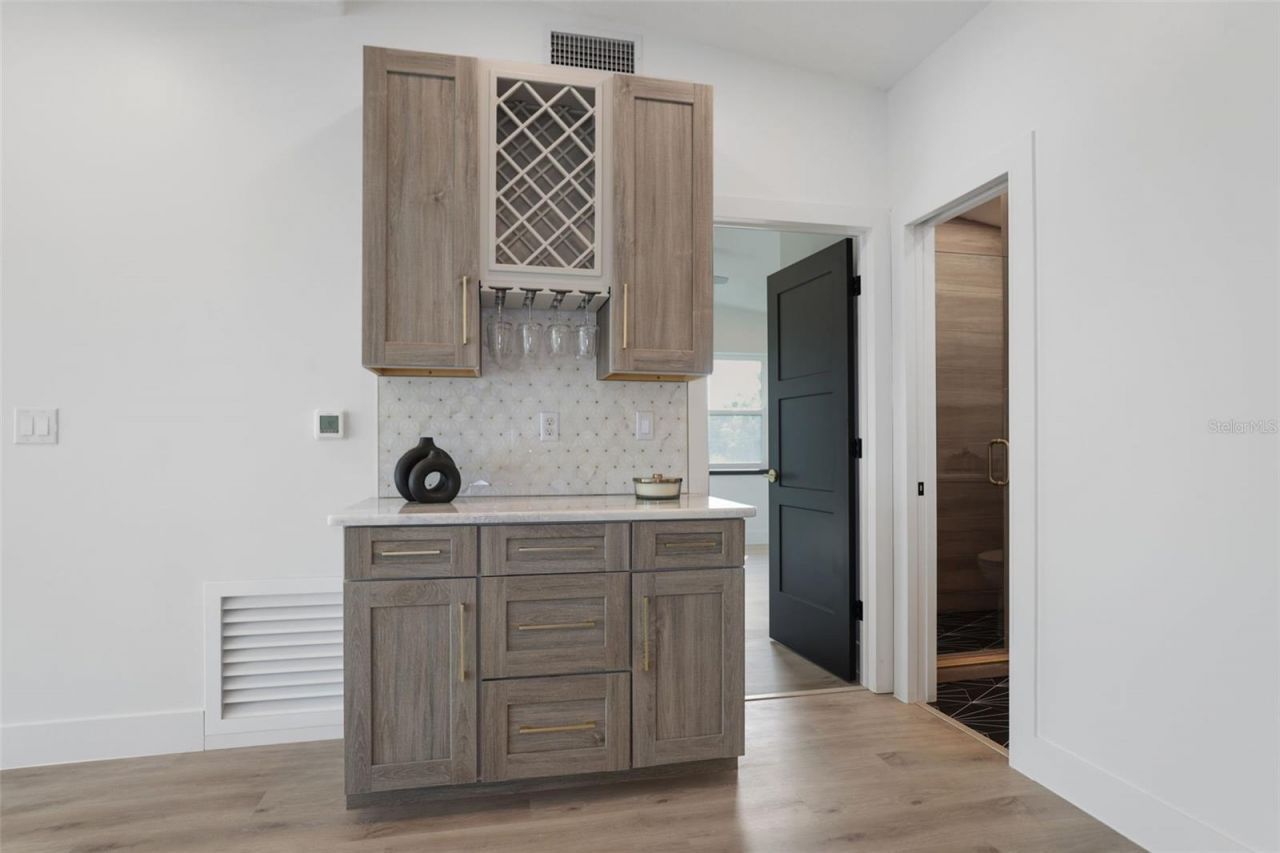 10701 Pine Island Drive , Weeki Wachee, FL 34607 Photo