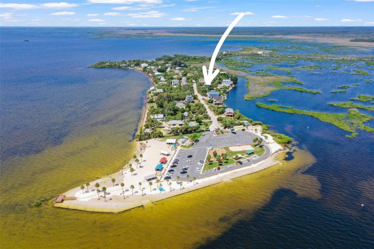 10701 Pine Island Drive , Weeki Wachee, FL 34607 Photo