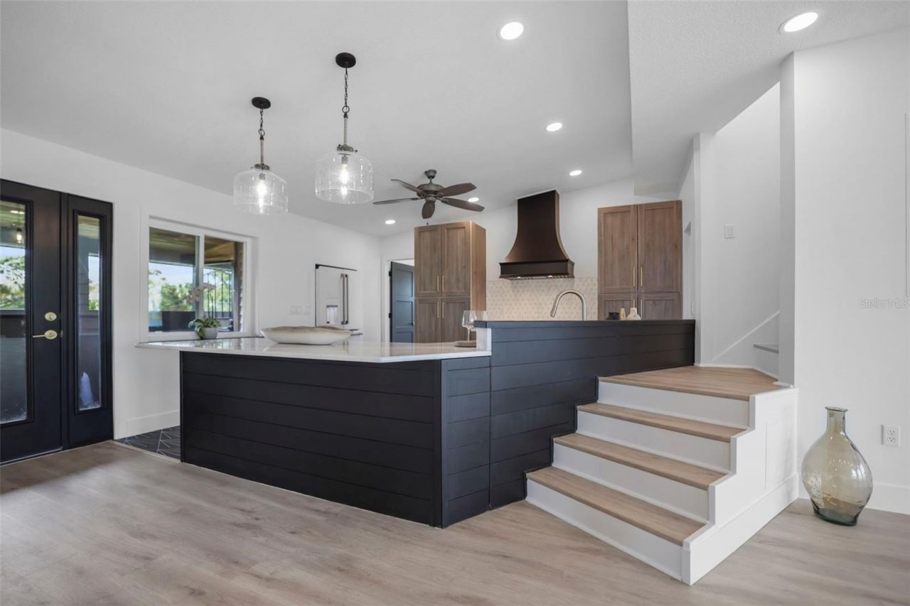 10701 Pine Island Drive , Weeki Wachee, FL 34607 Photo