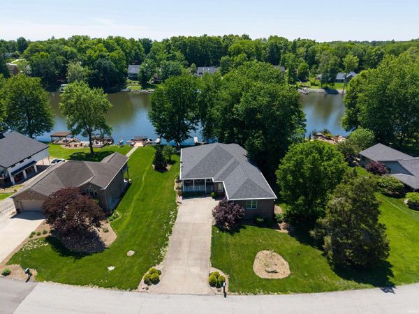 455 W Evergreen Plaza, Santa Claus, IN 47579