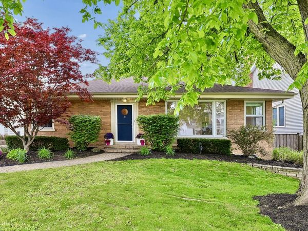 893 S Poplar Avenue , Elmhurst, IL 60126