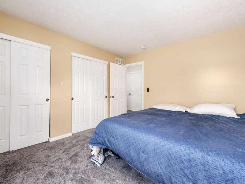 6174 Buckeye Parkway , Grove City, OH 43123 Photo 36