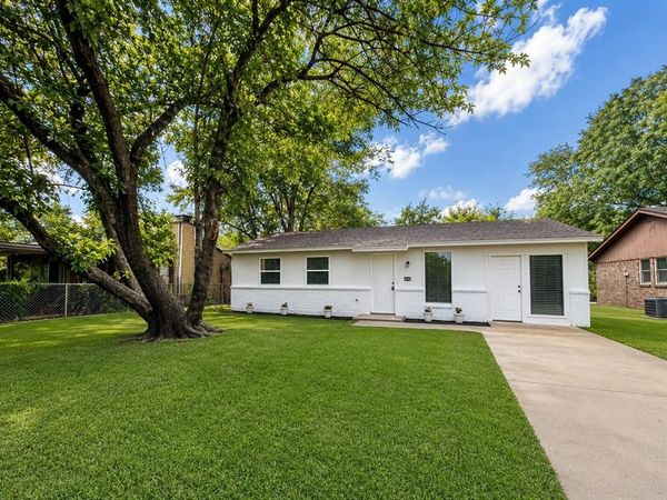 303 Mansfield Road, Cleburne, TX 76031