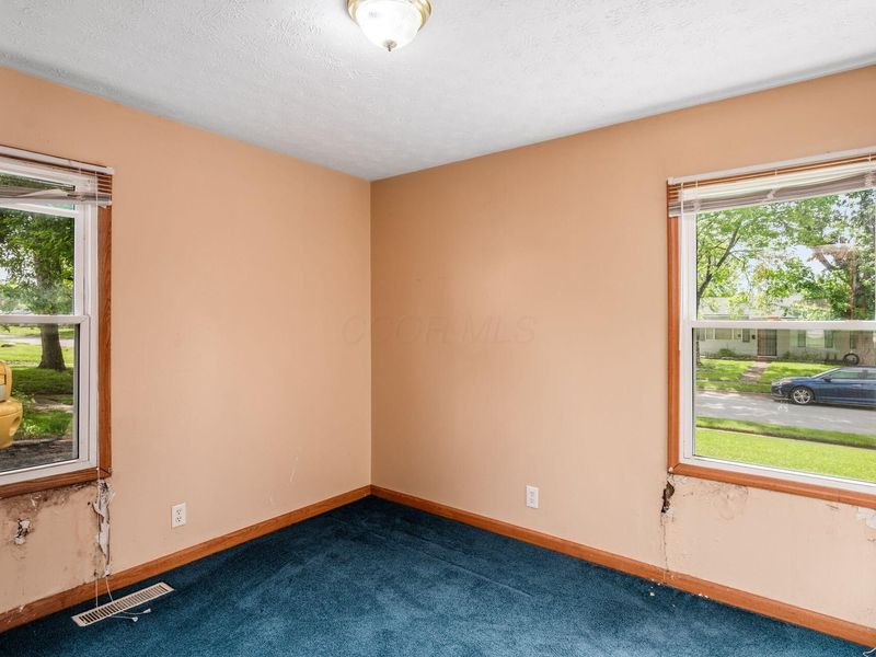 2750 Gibson Drive, Columbus, OH 43207 Photo 15