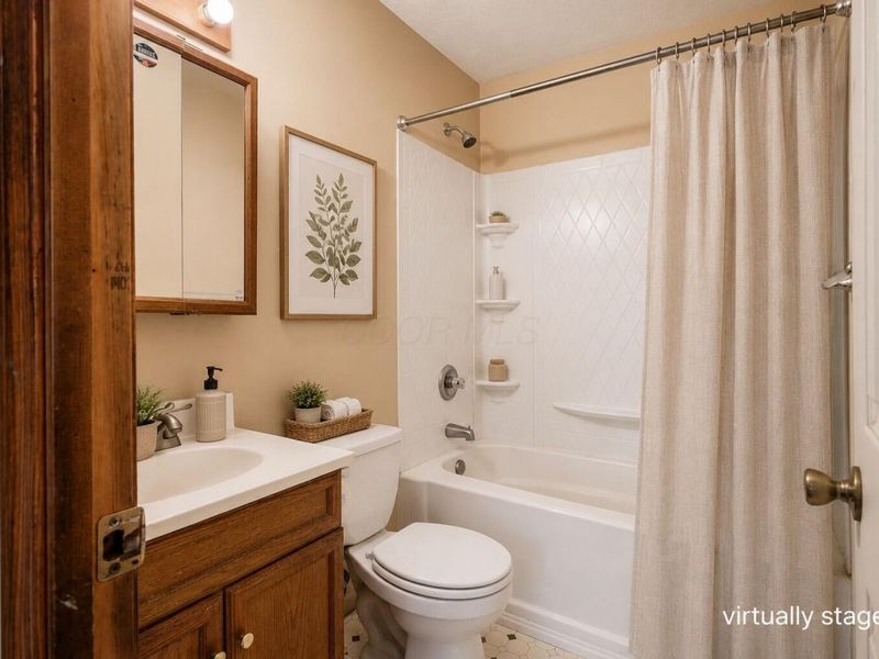 2750 Gibson Drive, Columbus, OH 43207 Photo 21