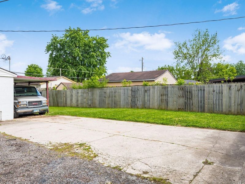 2750 Gibson Drive, Columbus, OH 43207 Photo 25