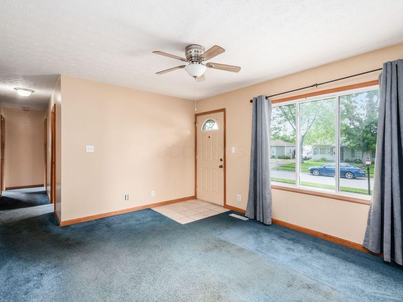 2750 Gibson Drive, Columbus, OH 43207 Photo 5
