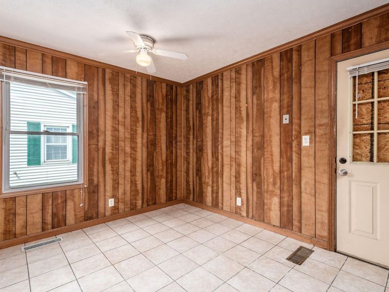 2750 Gibson Drive, Columbus, OH 43207 Photo 8