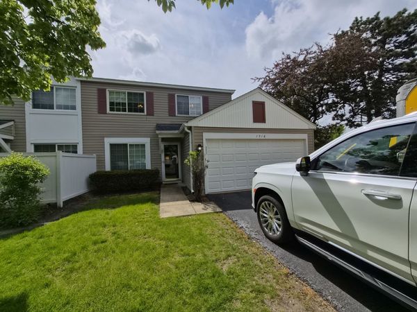 1516 Normantown Road , Unit 1516, Naperville, IL 60564