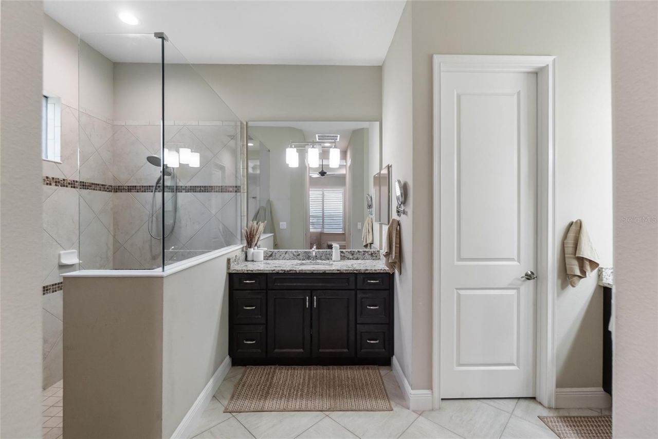 16512 Berwick Terrace, Bradenton, FL 34202 Photo