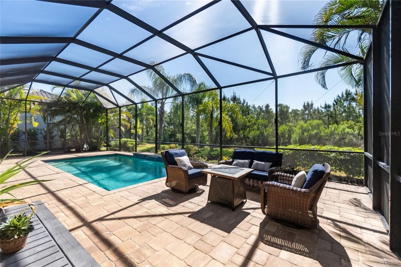 16512 Berwick Terrace, Bradenton, FL 34202 Photo