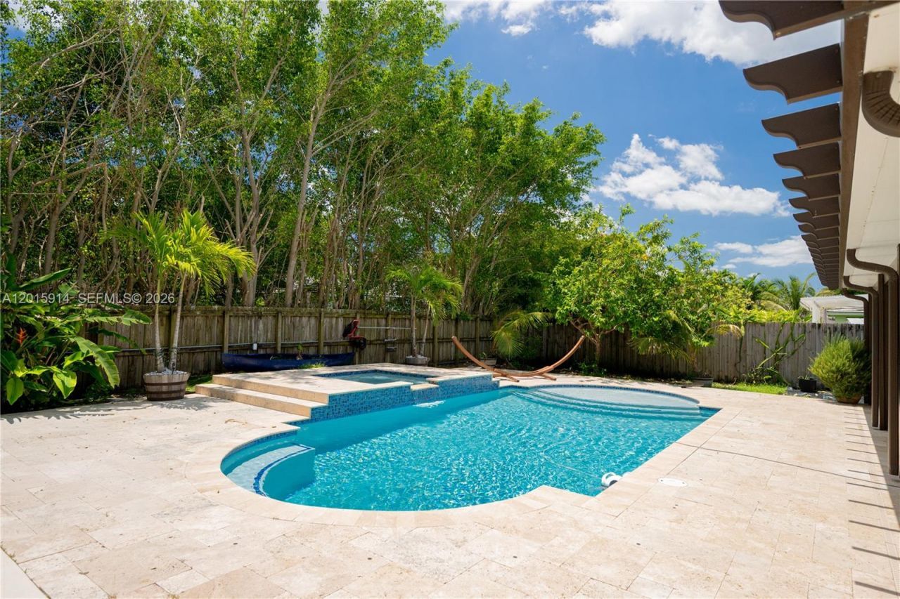 2890 NE 4th St, Homestead, FL 33033 Photo