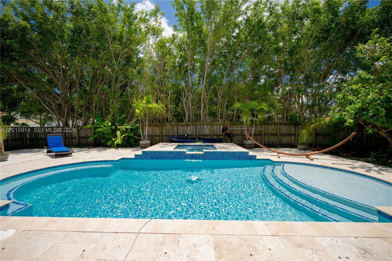 2890 NE 4th St, Homestead, FL 33033 Photo